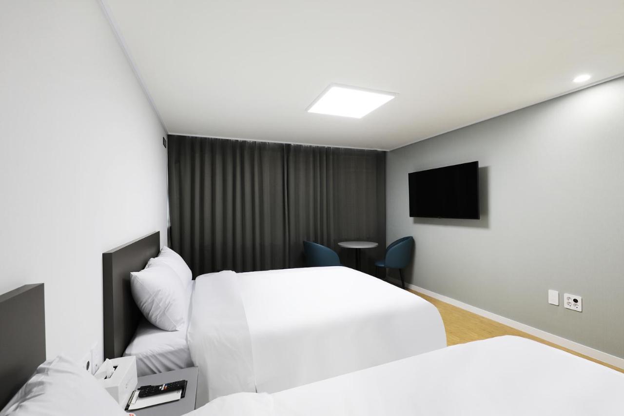 Mokpo Ocean Hotel מראה חיצוני תמונה