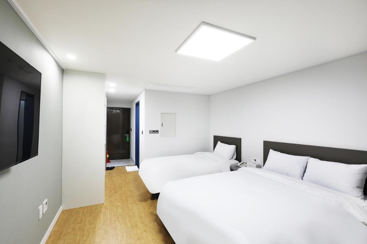 Mokpo Ocean Hotel מראה חיצוני תמונה