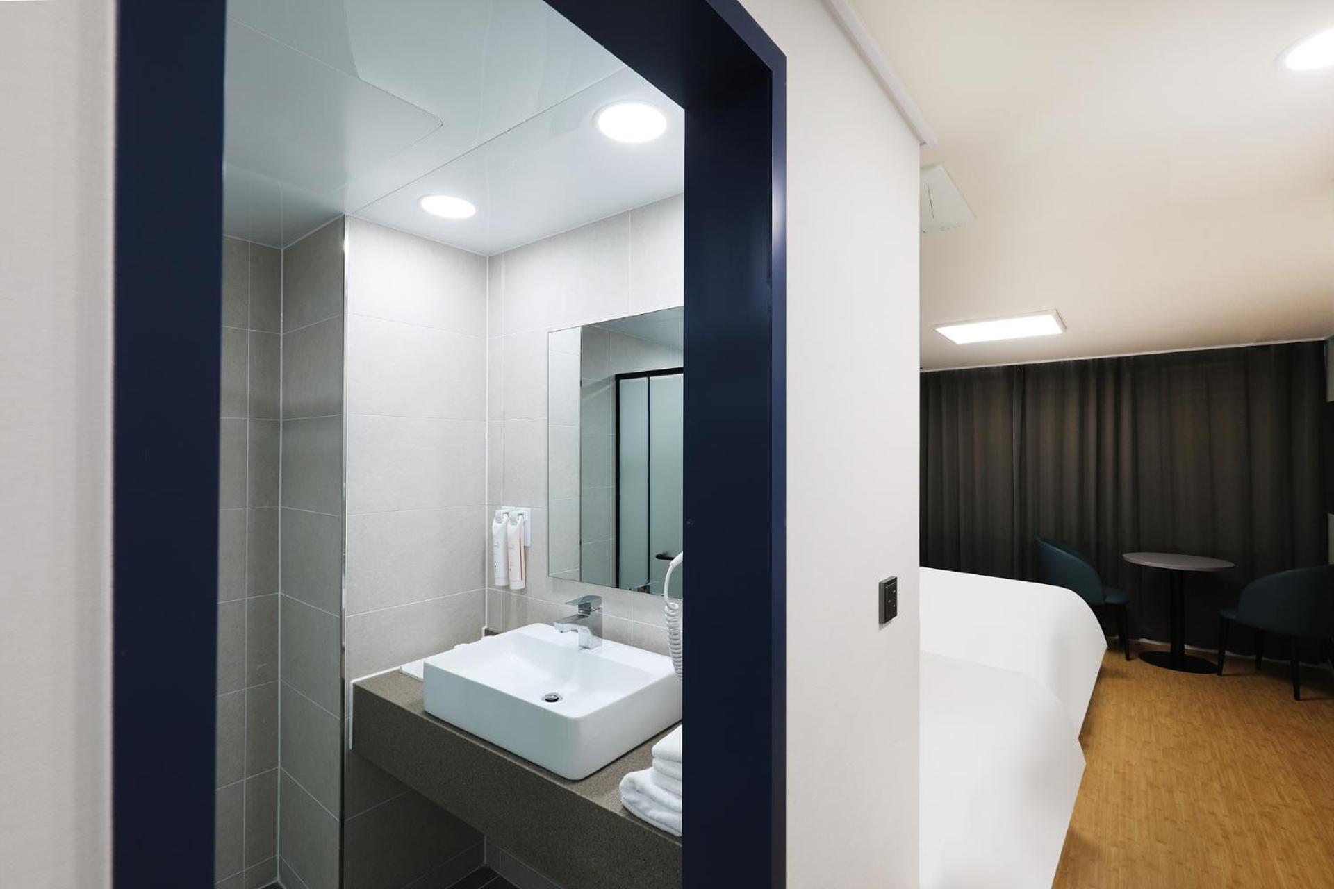 Mokpo Ocean Hotel מראה חיצוני תמונה